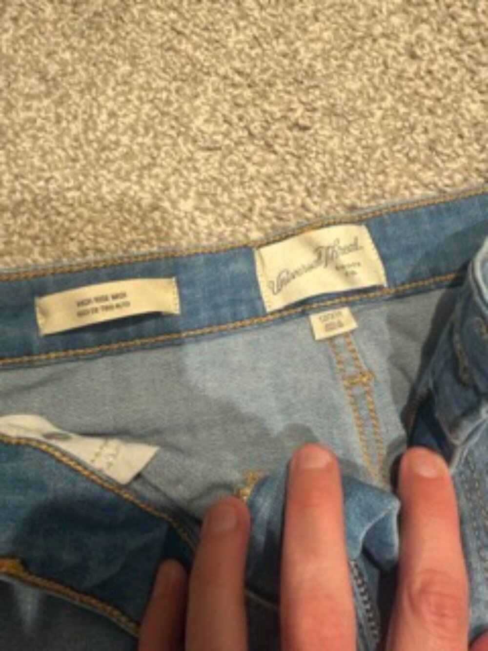 Universal Threads Shorts - Picture 2 of 3